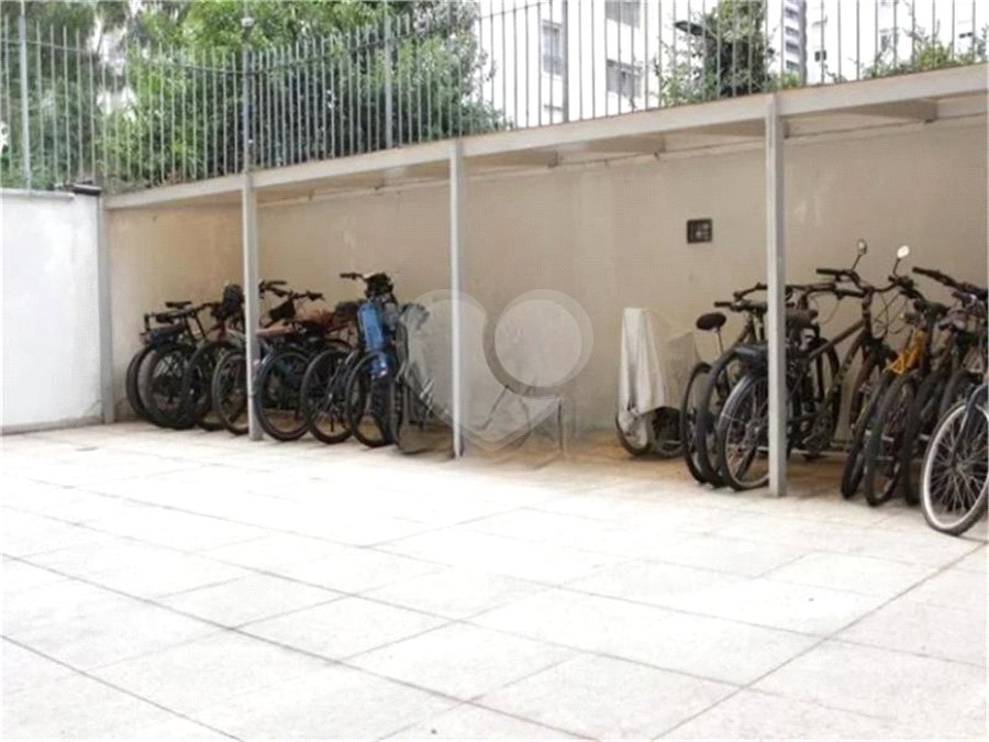 Apartamento à venda com 2 quartos, sendo 1 suíte, em Pinheiros, São Paulo, SP