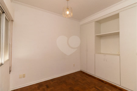 Apartamento à venda com 3 quartos, sendo 1 suíte, em Pinheiros, São Paulo, SP