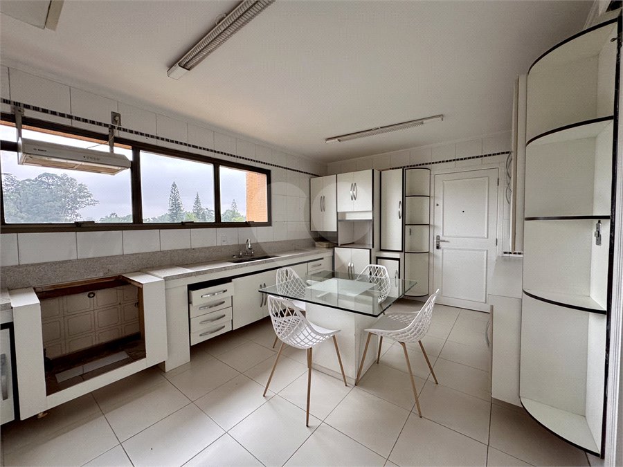 Apartamento à venda com 4 quartos, sendo 1 suíte,  em Horto Florestal, São Paulo, SP