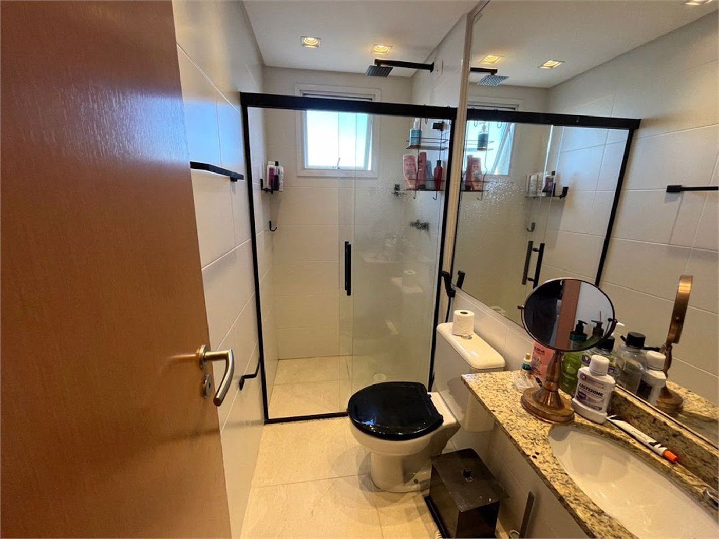 Apartamento Residencial à venda, Jardim Virginia, Guarujá - AP0995.