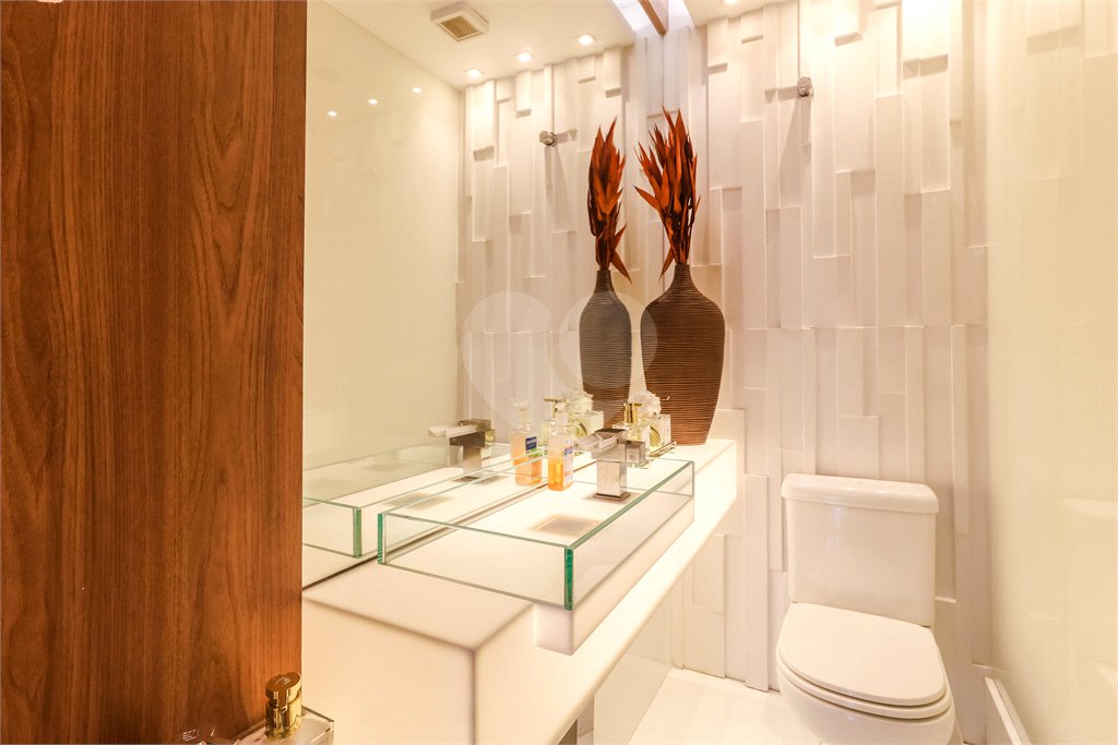 Apartamento à venda com 3 suítes em Cidade Monções, São Paulo, SP