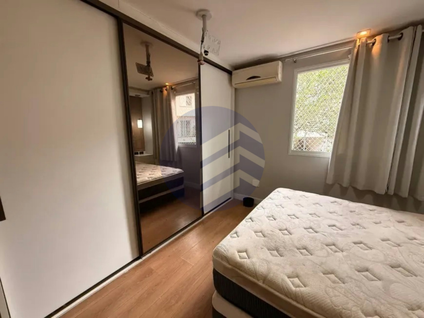 Casa à venda com 2 quartos, sendo 2 suítes, no condomínio Vilas V, São Paulo - SP