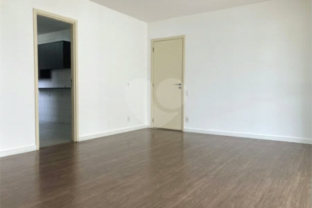 Apartamento para alugar com 4 quartos, sendo 2 suítes, em Jardim Marajoara, São Paulo, SP