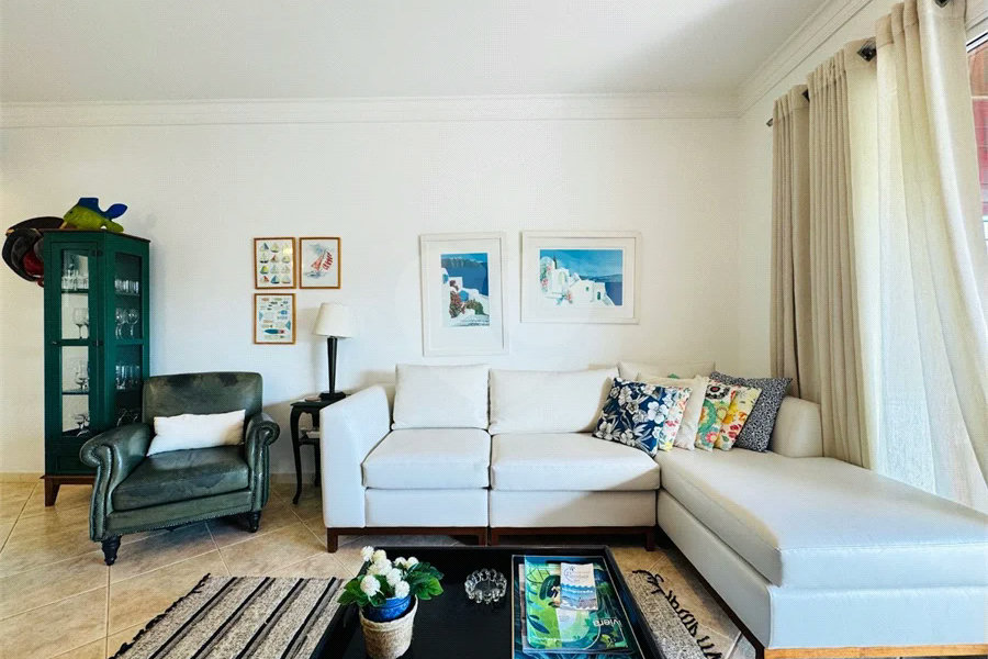 Apartamento à venda com 3 quartos, sendo 1 suíte,  em Riviera de São Lourenço, Bertioga, SP