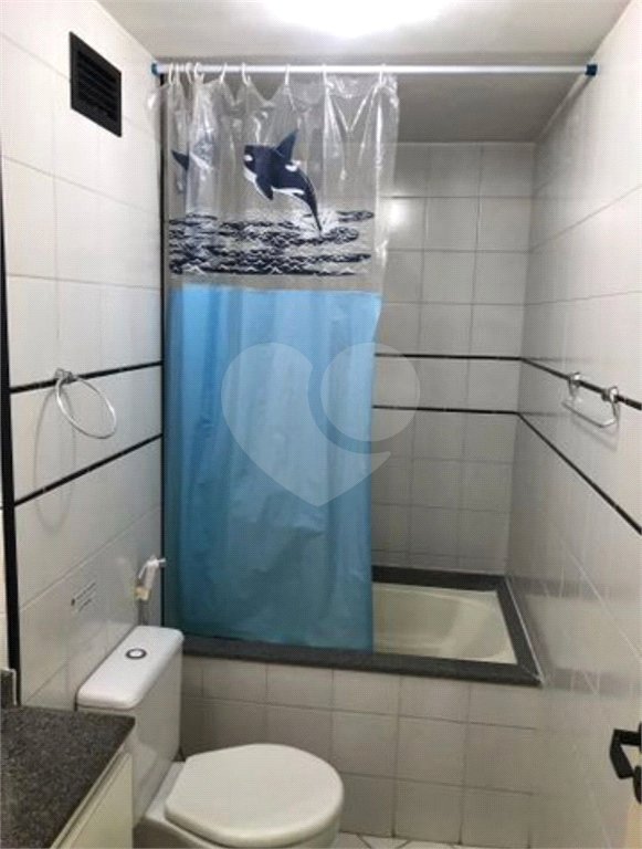 Apartamento mobiliado de 32m2 com 1 dormitório e 1 vaga para locação na Santa Cecília