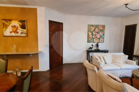 Apartamento à venda com 3 quartos, sendo 1 suíte,  em Indianópolis, São Paulo, SP