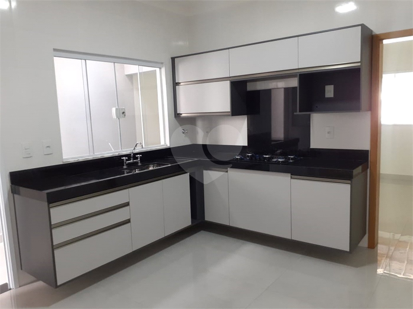 Casa à venda com 3 quartos, sendo 1 suíte, em Jardim Pau Preto, Indaiatuba, SP