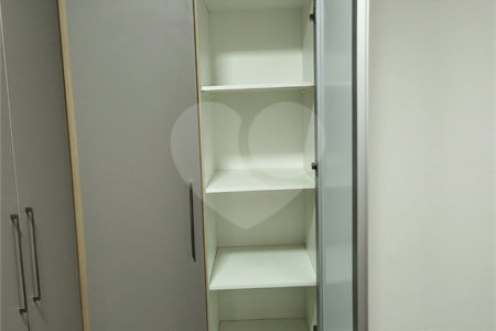 Sobrado à venda com 4 quartos, sendo 1 suíte, em Vila Gustavo, São Paulo, SP
