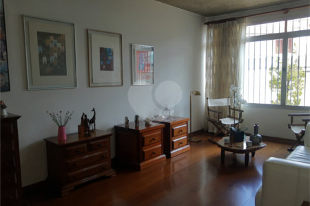 Casa de Vila à venda com 3 quartos, sendo 1 suíte,  em Indianópolis, São Paulo, SP