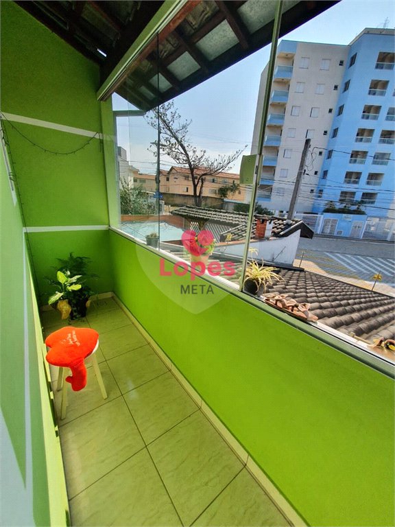 Sobrado à venda com 4 quartos, sendo 1 suíte,  em Jardim Rodolfo, São José dos Campos, SP