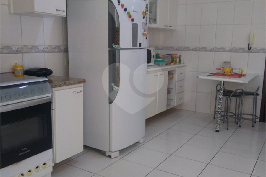 Sobrado à venda com 4 quartos, sendo 3 suítes, em Limão, São Paulo, SP