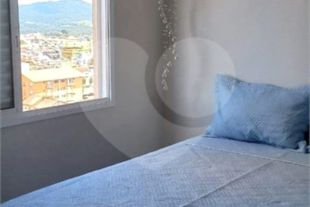 Apartamento à venda com 3 quartos, sendo 1 suíte,  em Parque Santana, Mogi das Cruzes, SP