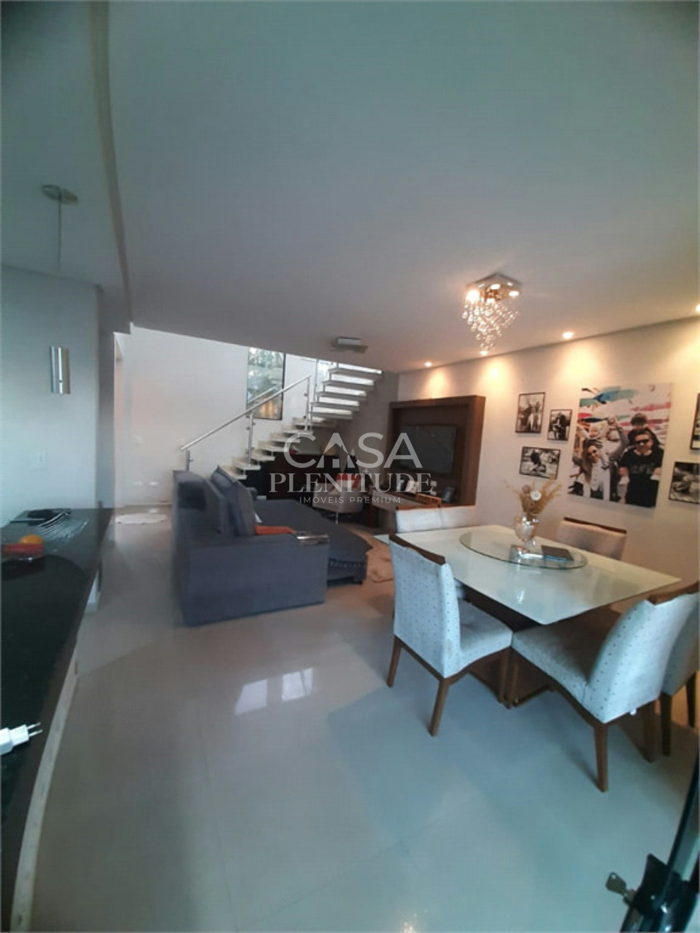 Casa em condomínio à venda com 3 quartos, sendo 1 suíte,  em Horto Florestal, Sorocaba, SP