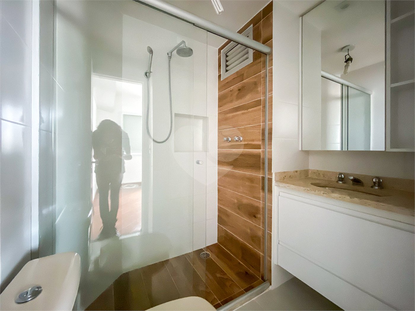 Apartamento à venda com 2 suítes em Indianópolis, São Paulo, SP