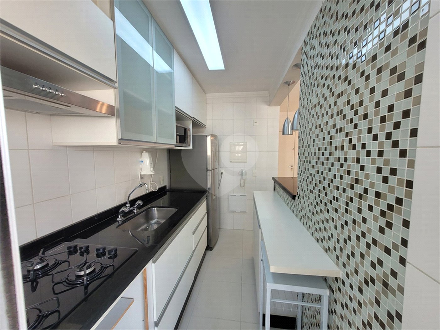 Apartamento para alugar com 2 quartos, sendo 1 suíte, em Vila Anastácio, São Paulo, SP