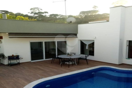 Casa à venda com 3 quartos, sendo 1 suíte, no condomínio Bosque de Grevilea, Vinhedo - SP