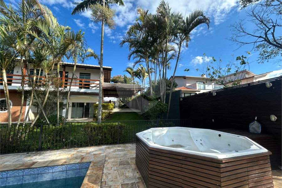 Casa para alugar com 3 suítes no condomínio Alpes da Cantareira, Mairiporã - SP