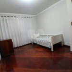 Casa à venda com 5 quartos, sendo 3 suítes, em Vila Santista, Atibaia, SP