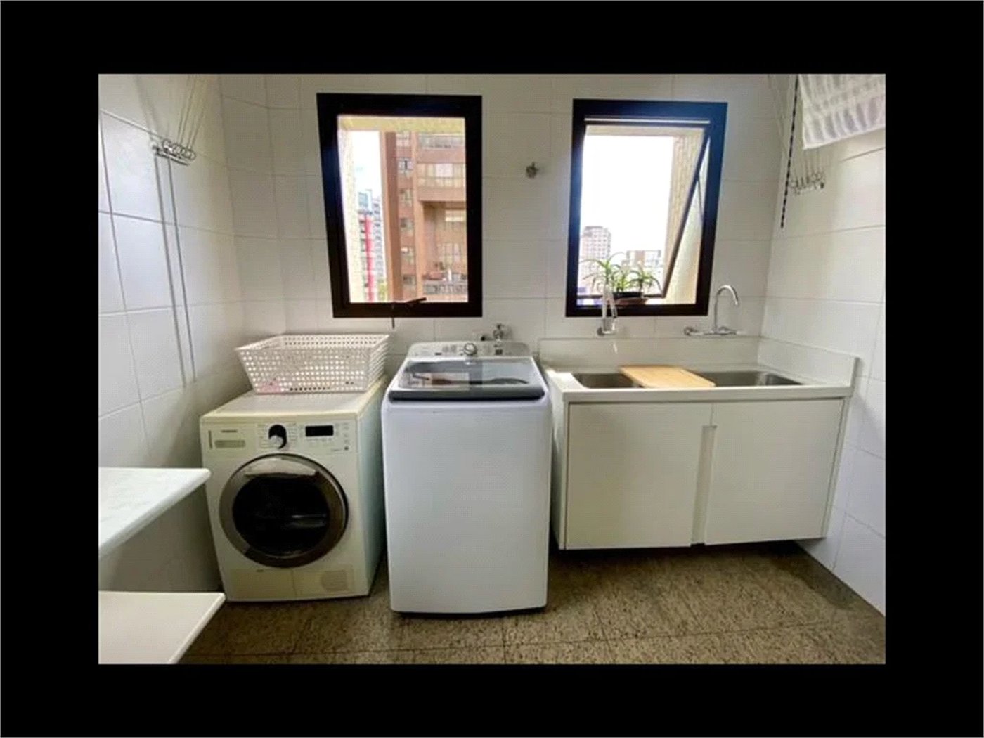 Apartamento à venda com 4 quartos, sendo 3 suítes,  em Vila Suzana, São Paulo, SP