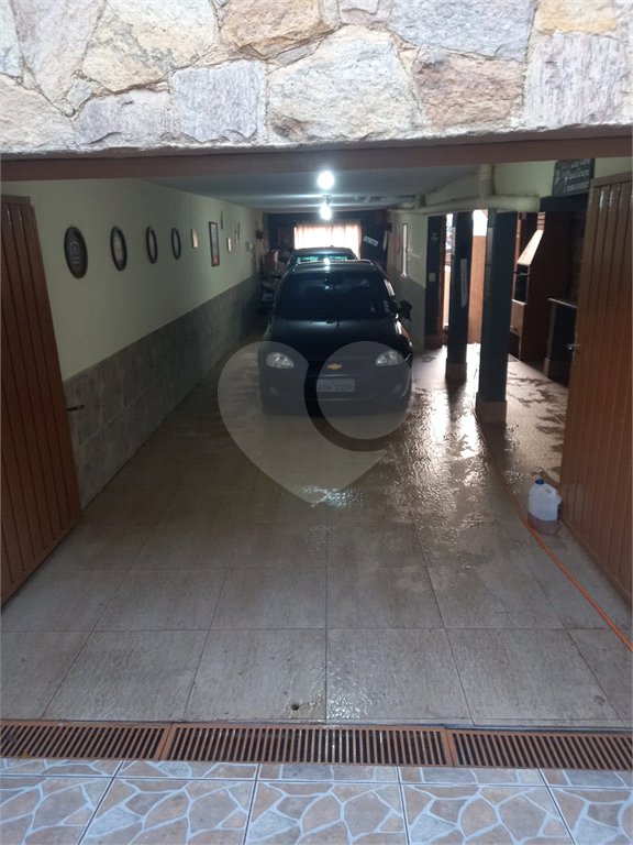 Sobrado à venda com 3 quartos em Jardim Peri, São Paulo, SP