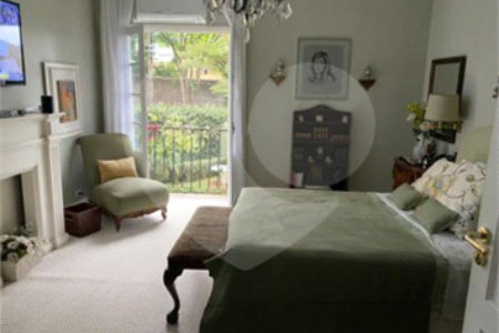 Casa Térrea à venda ou para alugar com 4 quartos, sendo 2 suítes,  em Jardim Guedala, São Paulo, SP