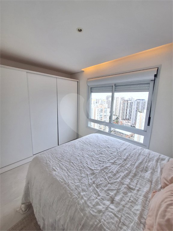 Apartamento à venda com 3 quartos, sendo 1 suíte,  em Vila Andrade, São Paulo, SP