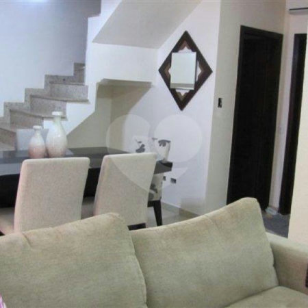 Casa à venda com 3 quartos, sendo 1 suíte, no condomínio Villa Jardim Sul, São Paulo - SP
