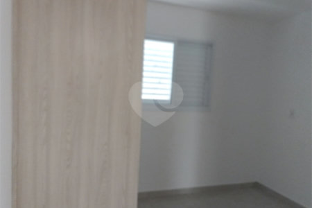 Apartamento a venda com 2 dormitorios sendo 1 suíte
