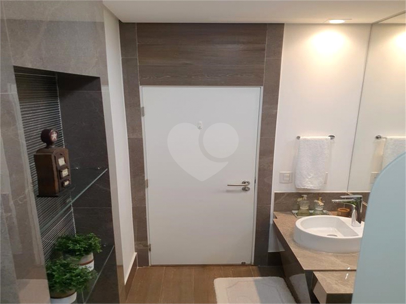 Casa à venda com 5 suítes no condomínio Residencial Villagio, Americana - SP