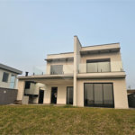 Sobrado à venda com 4 quartos, sendo 3 suítes, em Mariápolis Ginetta, Vargem Grande Paulista, SP