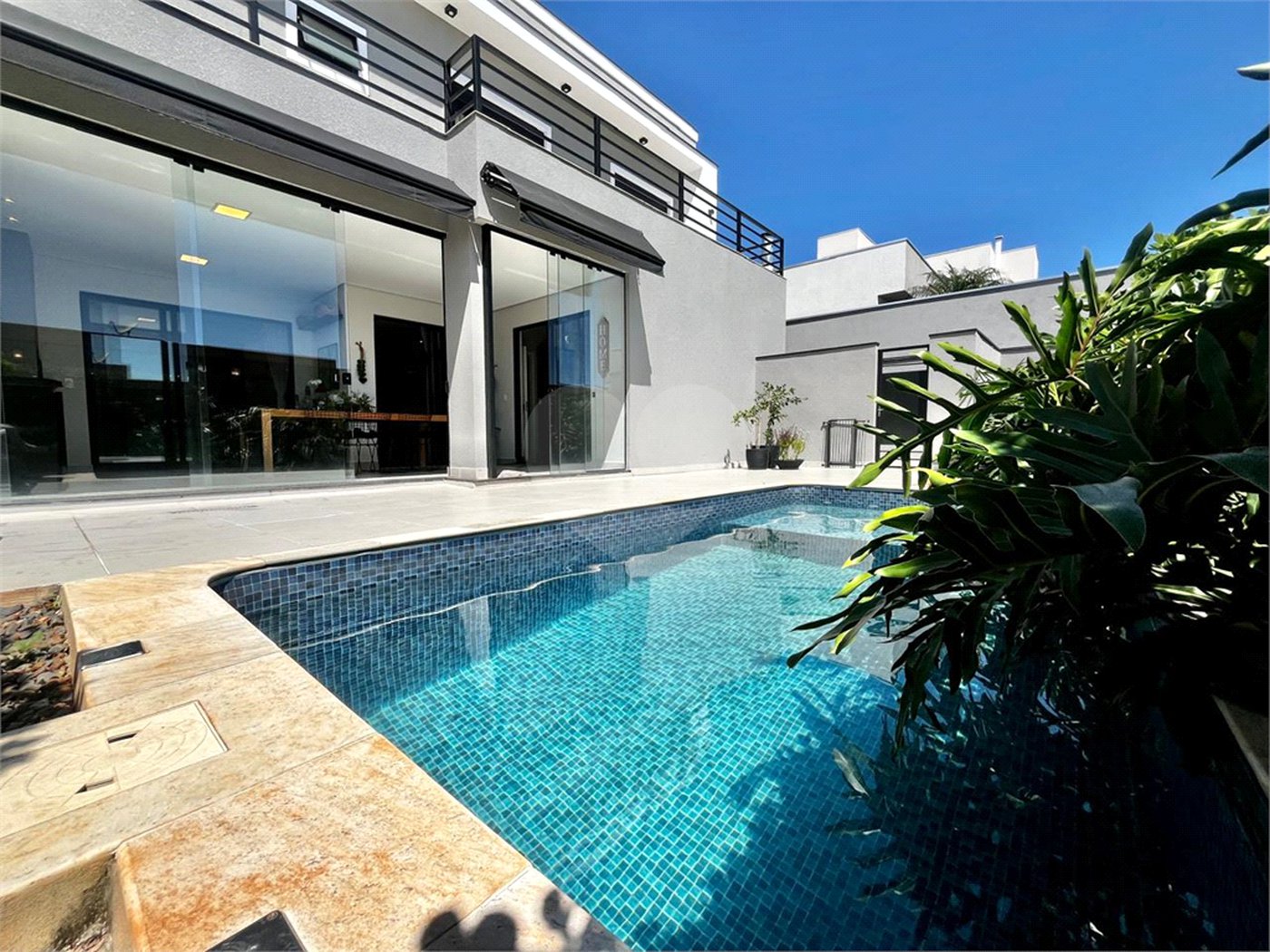 Casa à venda com 3 suítes em Vila Popular, Itapetininga, SP