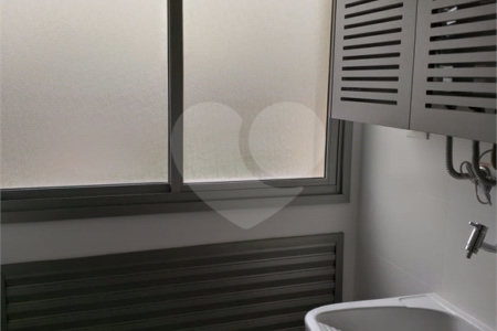Apartamento à venda com 2 suítes em Lapa, São Paulo, SP