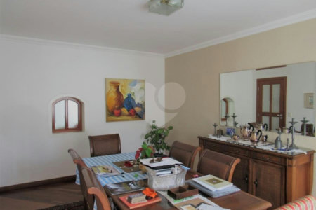 Casa à venda com 4 suítes em Alto da Boa Vista, São Paulo, SP