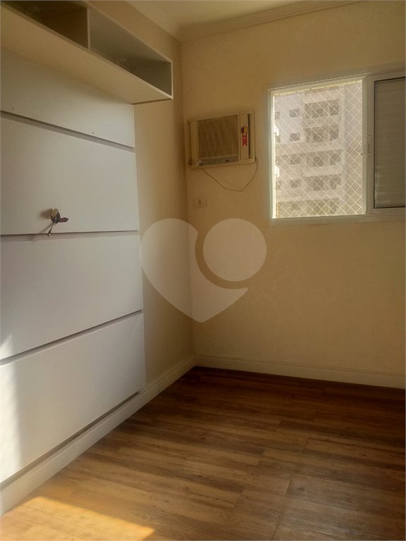 Apartamento à venda com 2 suítes em Guilhermina, Praia Grande, SP
