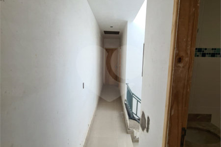 Sobrado à venda com 3 quartos, sendo 1 suíte, em Vila Gomes, São Paulo, SP