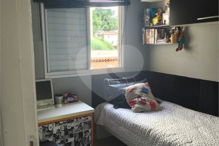 Casa à venda com 3 quartos, sendo 1 suíte,  no condomínio Bosques da Vila - Casa 3° Fase, Cotia - SP