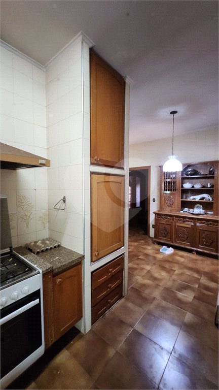 Sobrado à venda ou para alugar com 5 quartos, sendo 1 suíte, em Vila Harmonia, Araraquara, SP