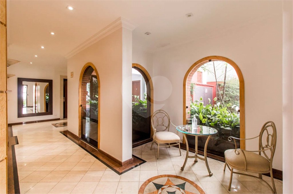 Apartamento com 4 quartos, 3 suítes, 6 vagas, 280 m²Sumaré Alto Padrão