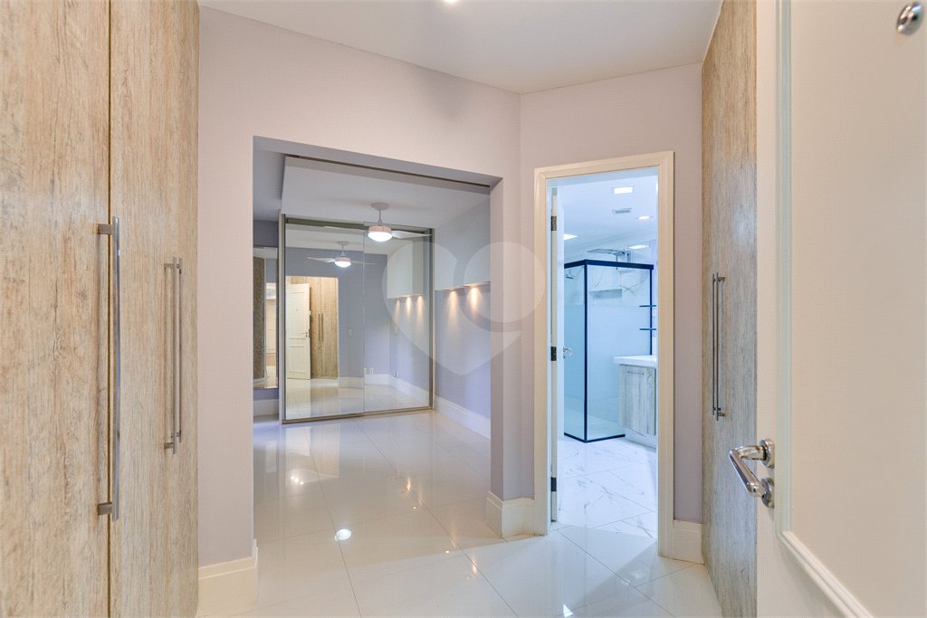 Apartamento à venda com 4 quartos, sendo 3 suítes, em Granja Julieta, São Paulo, SP