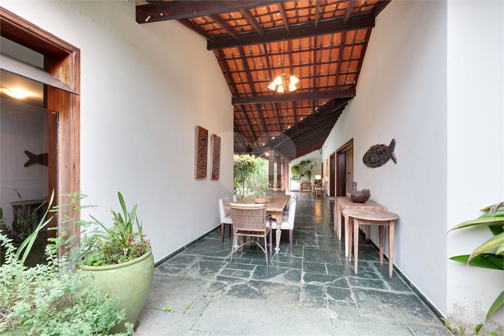 Casa Térrea à venda com 4 quartos, sendo 2 suítes, em Alto da Boa Vista, São Paulo, SP