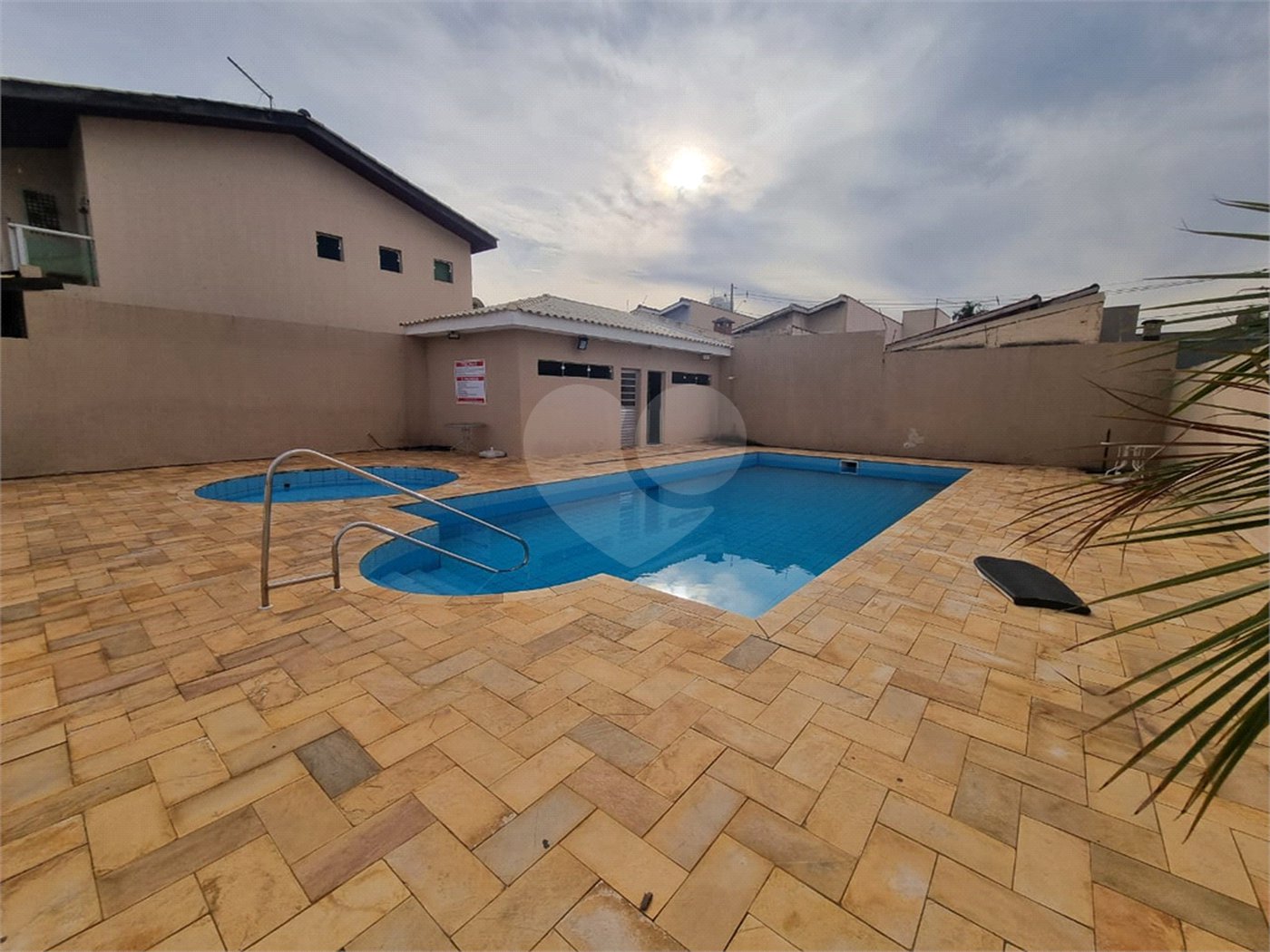 Casa à venda com 3 quartos, sendo 1 suíte,  no condomínio Bella Vista, Sorocaba - SP