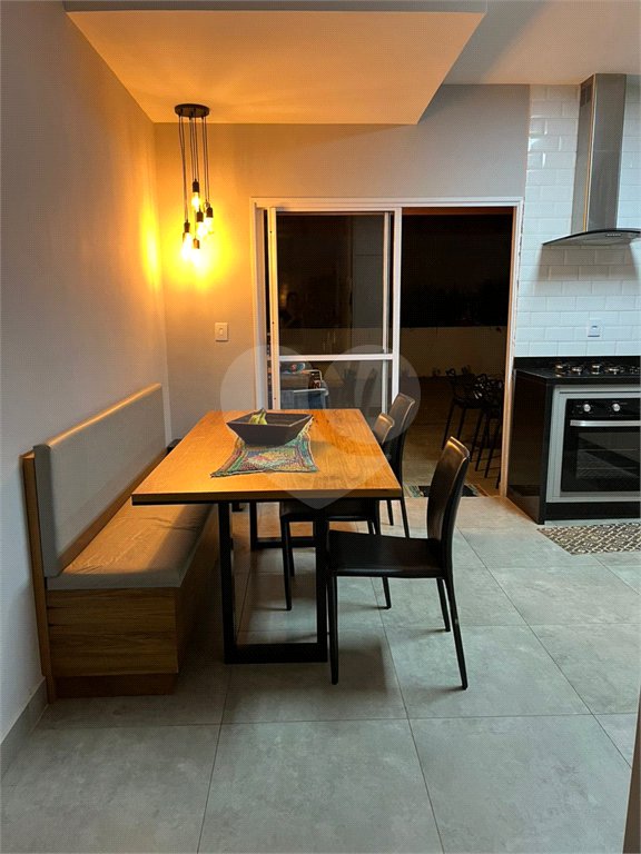 Casa à venda com 3 quartos, sendo 1 suíte,  no condomínio Villagio Imperiale, Louveira - SP