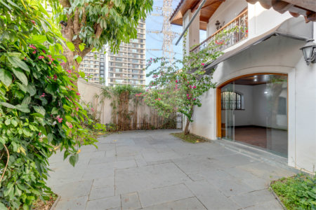 Sobrado à venda com 4 quartos, sendo 2 suítes, em Brooklin, São Paulo, SP