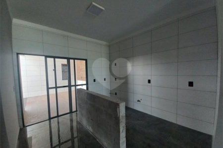 Casa à venda com 3 quartos, sendo 1 suíte, no condomínio Horto Florestal Villagio, Sorocaba - SP
