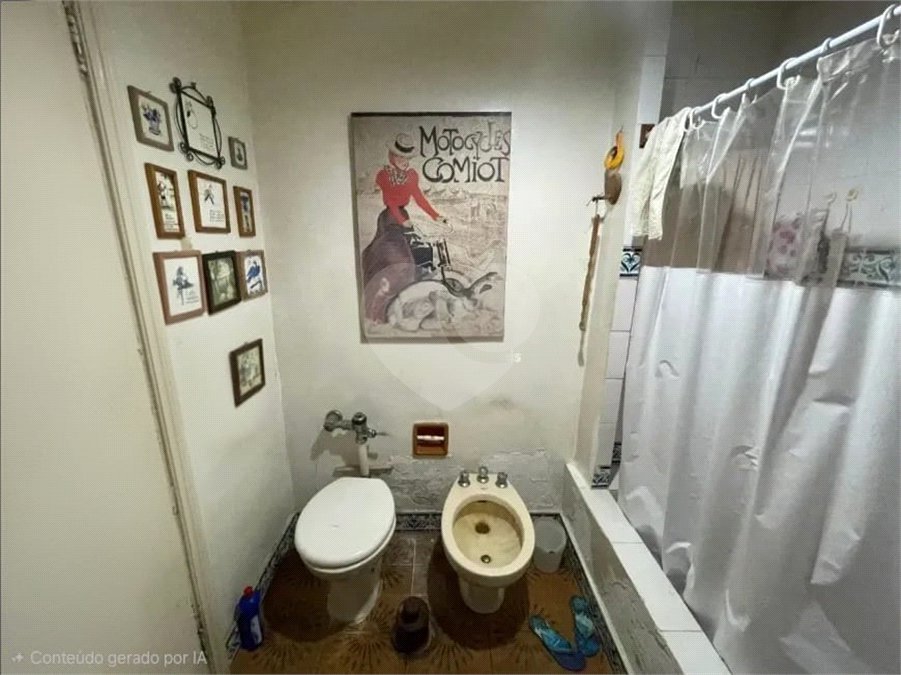 Apartamento à venda com 4 quartos, sendo 1 suíte, em Lagoa, Rio de Janeiro, RJ