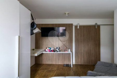 Apartamento à venda com 2 quartos, sendo 1 suíte, em Parque Reboucas, São Paulo, SP