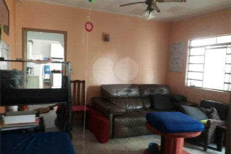 Casa à venda com 3 quartos em Jardim Peri Peri, São Paulo, SP
