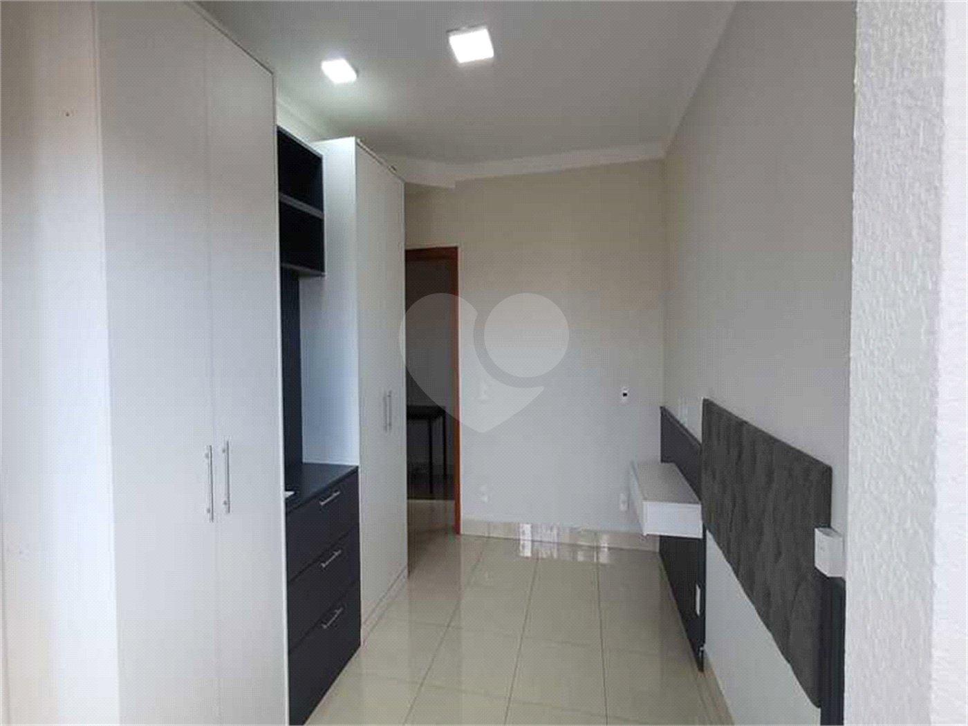 Sobrado à venda com 3 suítes em Residencial Monte Verde, Indaiatuba, SP