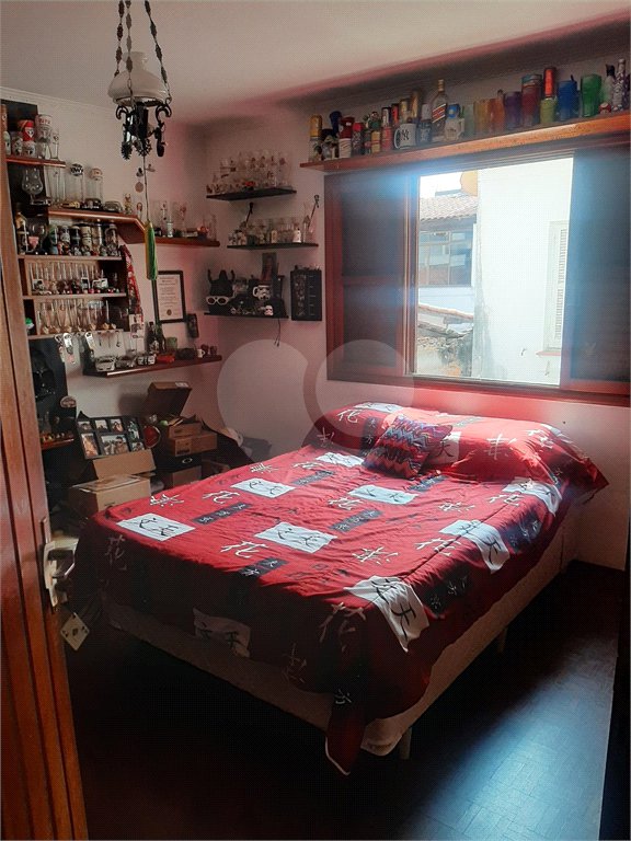 Casa à venda com 3 quartos, sendo 1 suíte,  no Centro, Mogi das Cruzes, SP