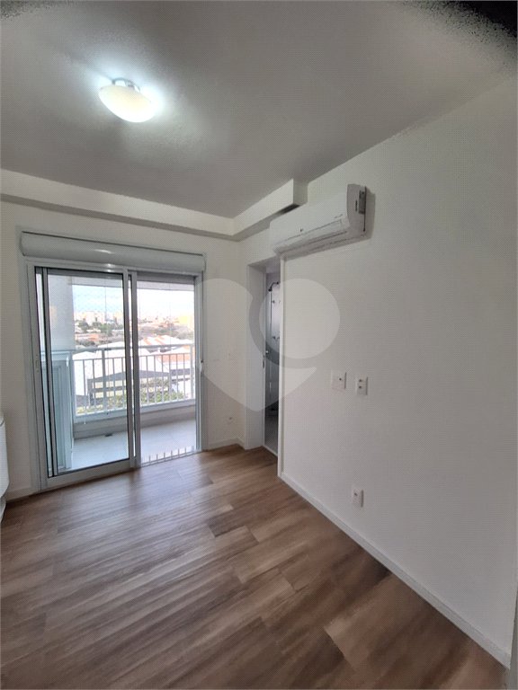 Apartamento à venda com 3 suítes em Vila Anastácio, São Paulo, SP